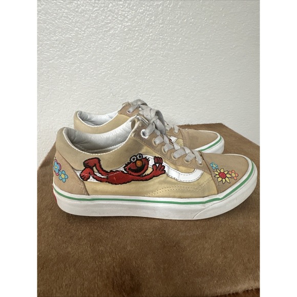 Vans Sesame Street Elmo World Go Around Old Skool New Hard To‎ Find Woman 6.5 - Picture 1 of 6